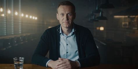 навальный смотреть онлайн